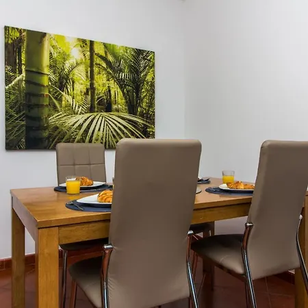 Globe Ii By Stay-ici, Algarve Holiday Apartment Albufeira